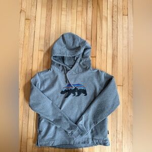 Patagonia Gray Hoodie with Bear